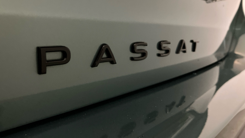 Volkswagen Passat 1.5 TSI eHybrid 272 R-Line 5dr DSG Estate